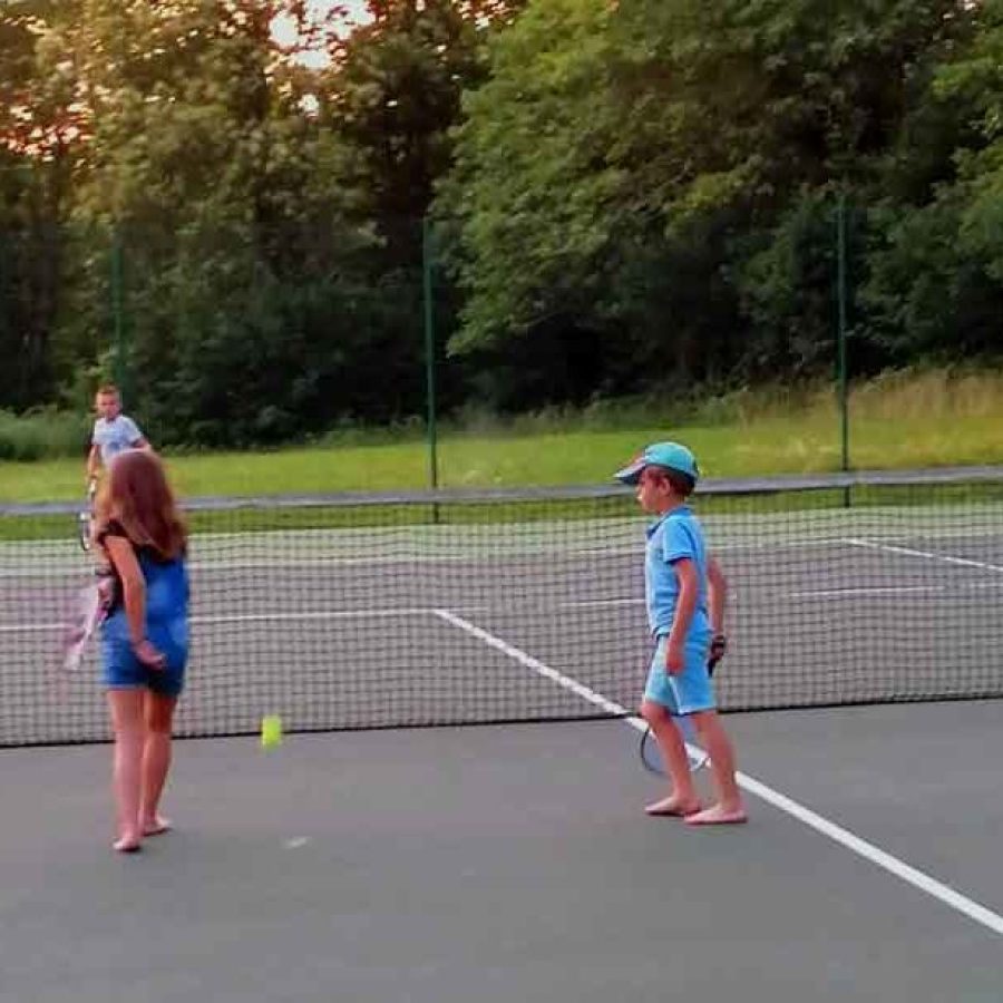 tennis-enfants-614x614