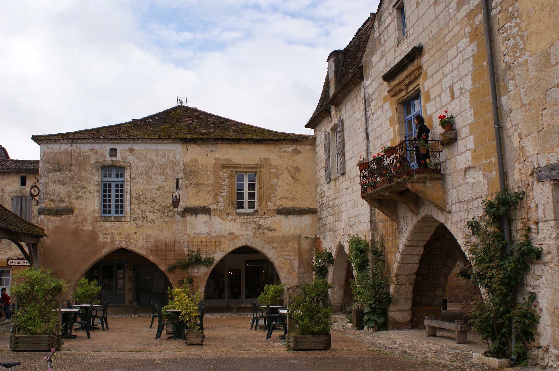 bastide-g04c5950de_1920