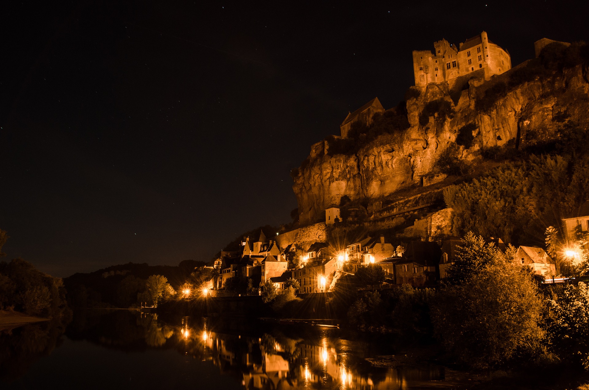 beynac-g0c0411a1c_1920